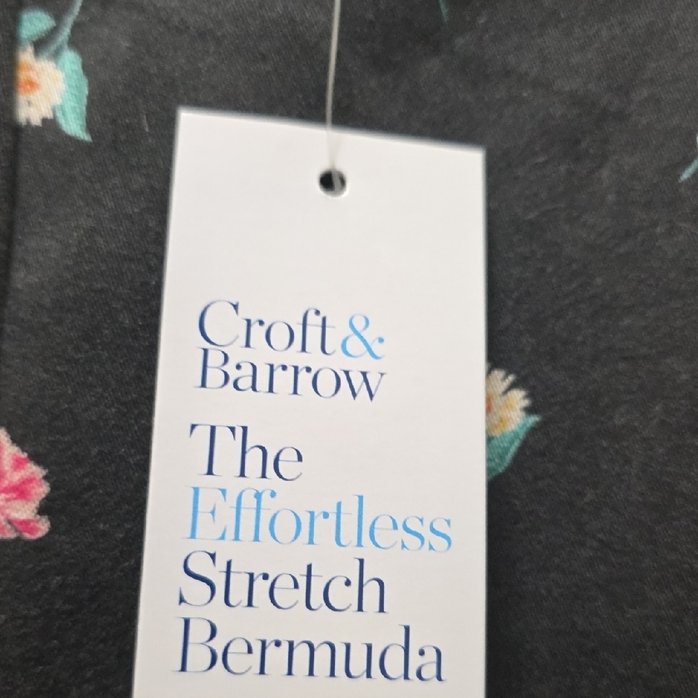 Croft & Barrow Blue Floral Women's Bermudas - Picture 2 of 7